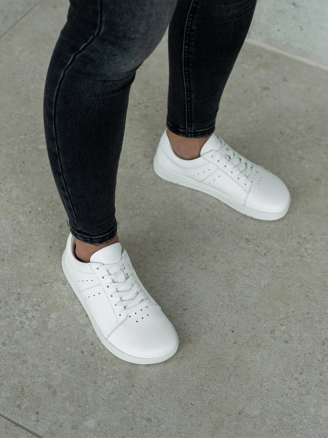 Sneakers Enigma - Premium Leather Minimalist Shoes - MyMara